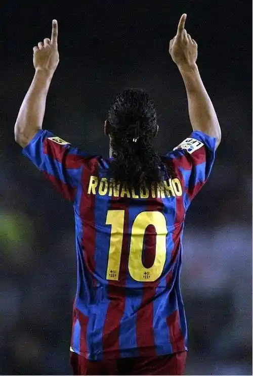 尤其是他对 尤其是他对